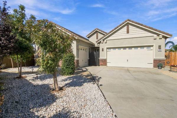 1827 Tulip CT, Lodi, CA 95242