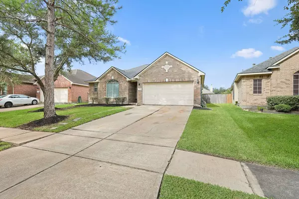 5710 Shady Hollow CT, Rosharon, TX 77583