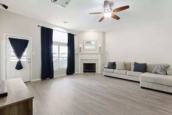 5710 Shady Hollow CT, Rosharon, TX 77583