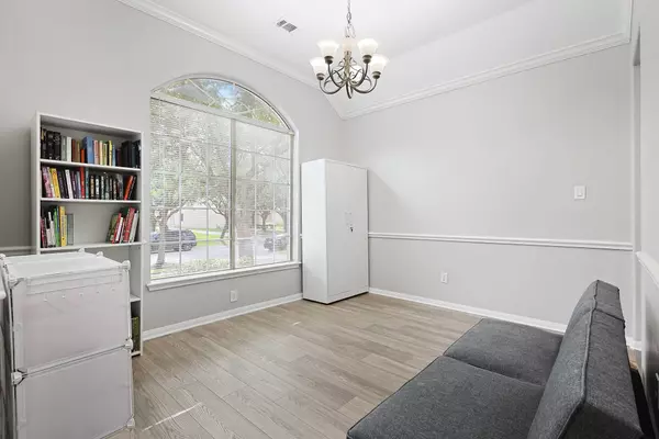 5710 Shady Hollow CT, Rosharon, TX 77583