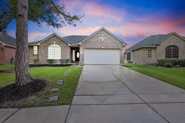 5710 Shady Hollow CT, Rosharon, TX 77583