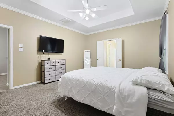 5710 Shady Hollow CT, Rosharon, TX 77583