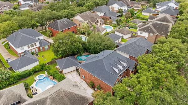 1415 Meadow Hill DR, Sugar Land, TX 77479