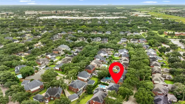 1415 Meadow Hill DR, Sugar Land, TX 77479