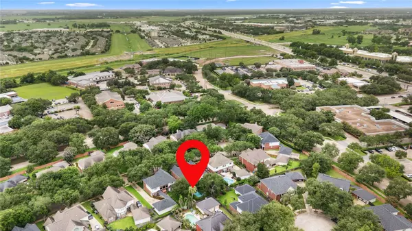 1415 Meadow Hill DR, Sugar Land, TX 77479