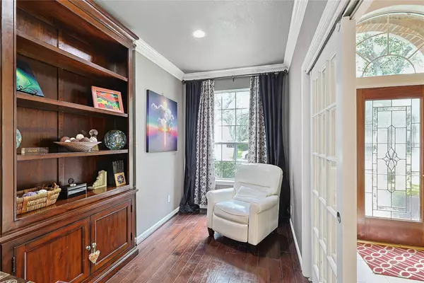 1415 Meadow Hill DR, Sugar Land, TX 77479