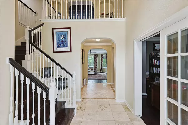 1415 Meadow Hill DR, Sugar Land, TX 77479