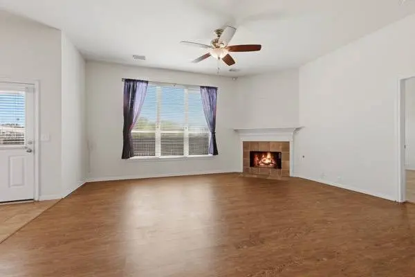 2607 Sun Cove LN, Pearland, TX 77584