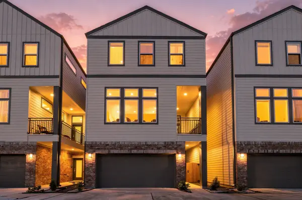 728 W Donovan ST, Houston, TX 77091