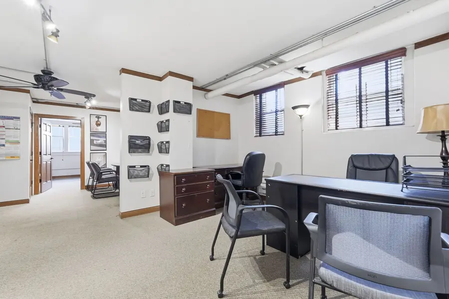 2545 Garfield Ave #1, Minneapolis, MN 55405-3316
