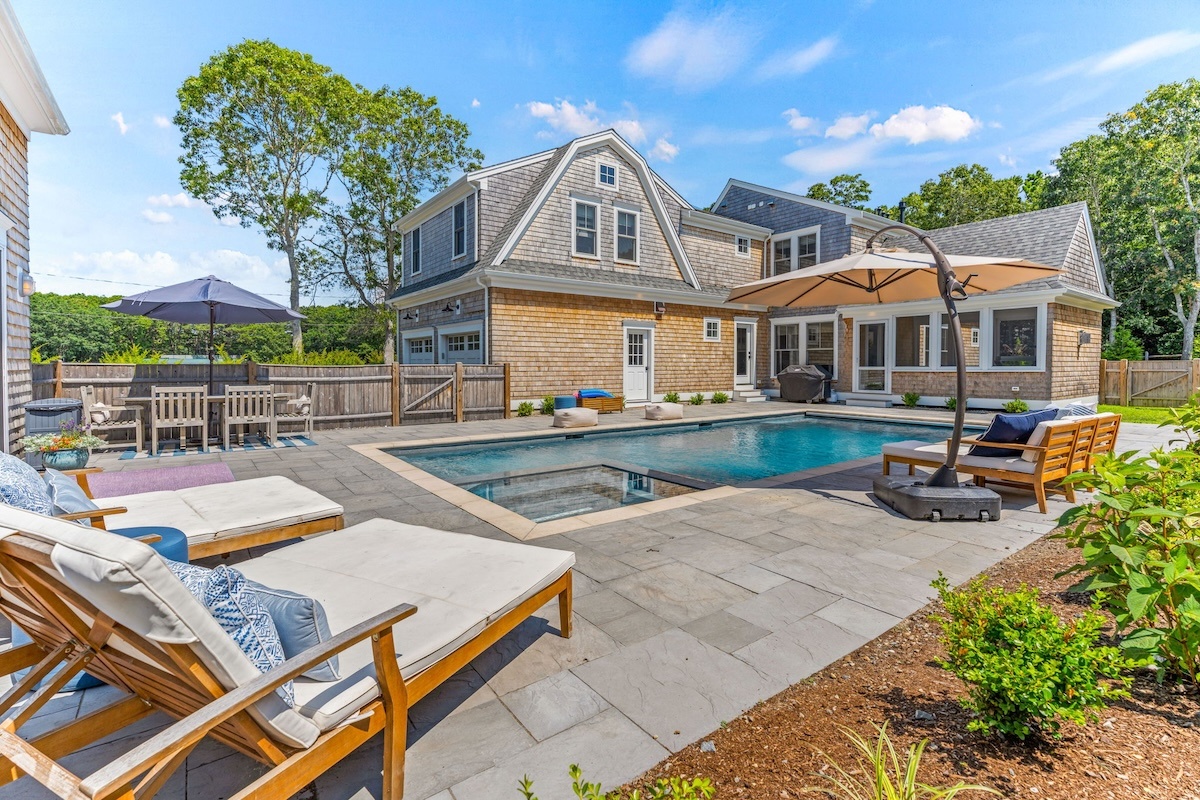 Luxury Homes on Cape Cod Waterfront