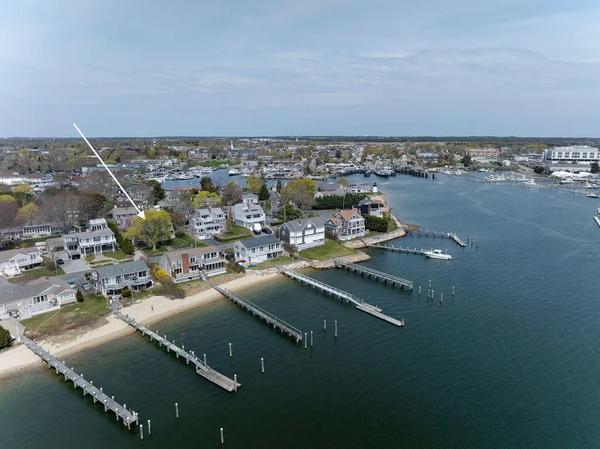 Cape Cod Luxury Neighborhoods 2025 | Market & Investment Guide