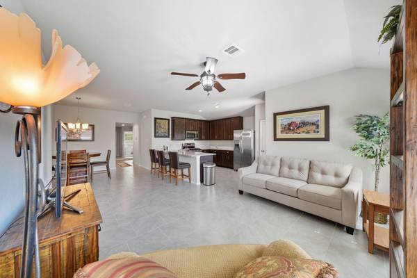 12801 Pirate Bend DR, Texas City, TX 77568