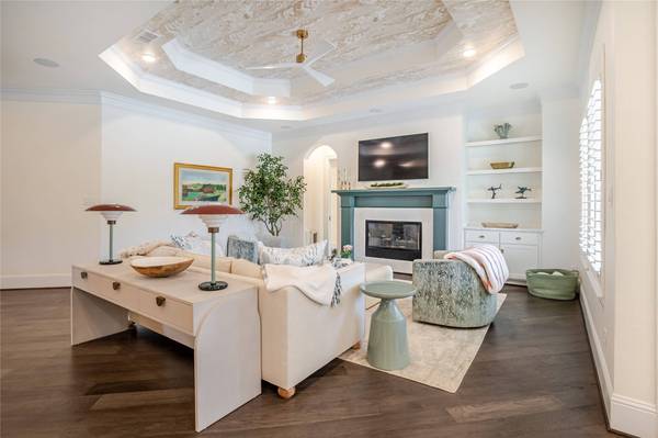 2516 Scenic Hills DR, Friendswood, TX 77546