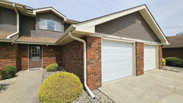 8327 Fairbanks ST #4c, Crown Point, IN 46307