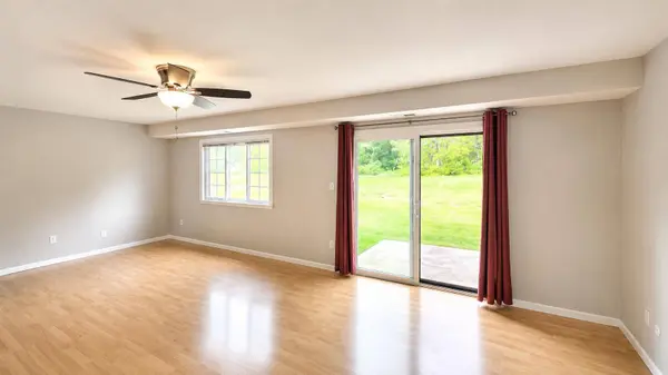 8327 Fairbanks ST #4c, Crown Point, IN 46307