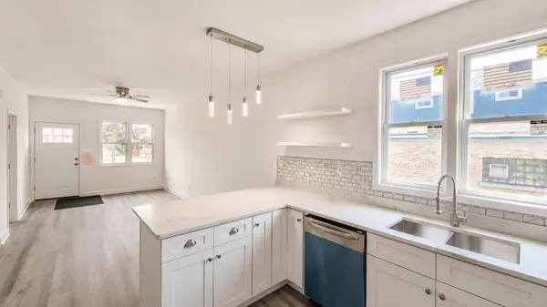 5042 Reading AVE, East Chicago, IN 46312