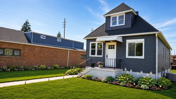 5042 Reading AVE, East Chicago, IN 46312