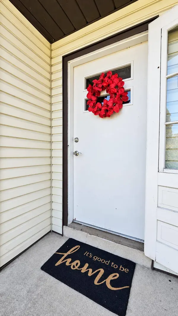 302 Menke RD, Trail Creek, IN 46360