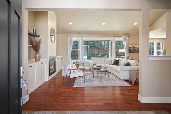 3439 Bryce Canyon LN, Bend, OR 97703