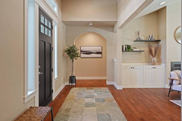 3439 Bryce Canyon LN, Bend, OR 97703