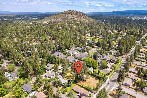 1920 8th ST, Bend, OR 97701