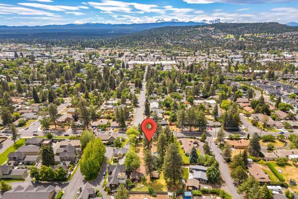 1920 8th ST, Bend, OR 97701