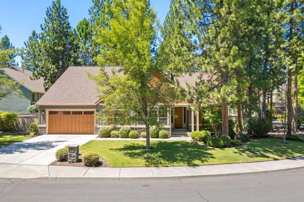 60826 Goldenwood LOOP, Bend, OR 97702