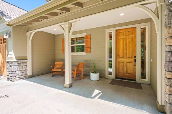 60811 Goldenwood LOOP, Bend, OR 97702