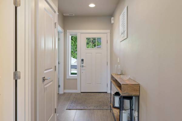 61364 Matthew ST, Bend, OR 97702