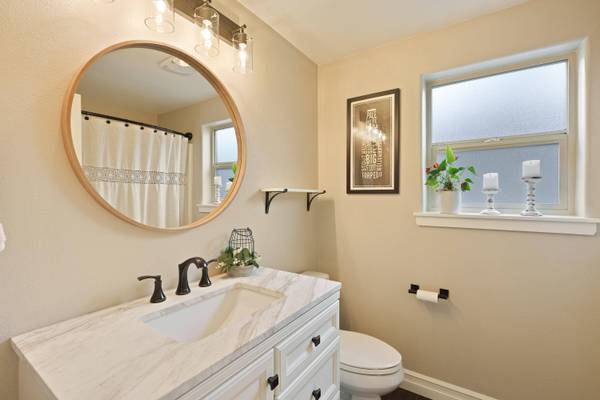 20017 Voltera PL, Bend, OR 97702