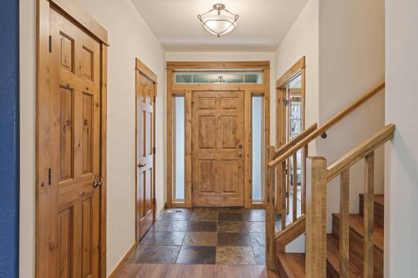 60813 Scotts Bluff PL, Bend, OR 97702