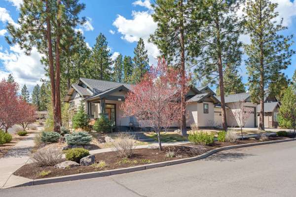 3187 Shevlin Meadow DR, Bend, OR 97703