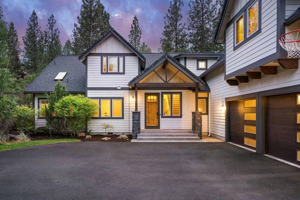 2023 Shiraz CT, Bend, OR 97703