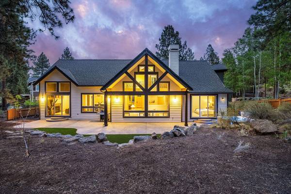2023 Shiraz CT, Bend, OR 97703