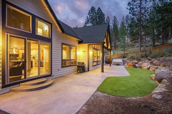 2023 Shiraz CT, Bend, OR 97703