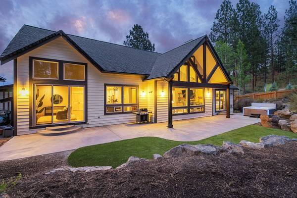 2023 Shiraz CT, Bend, OR 97703