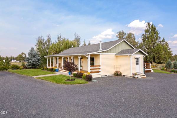 24855 Deer LN, Bend, OR 97701
