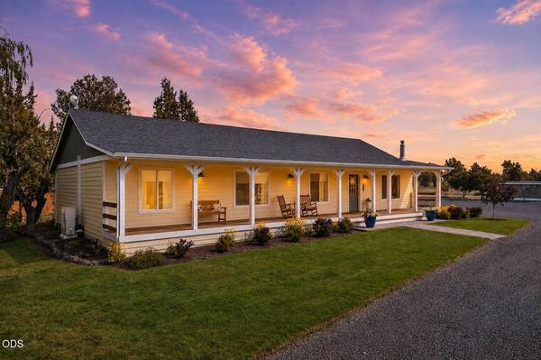 24855 Deer LN, Bend, OR 97701