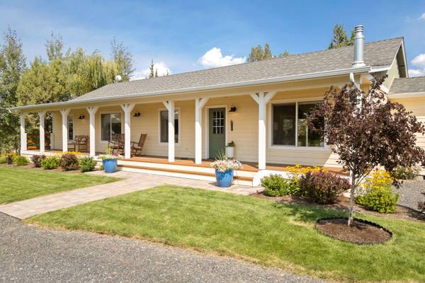 24855 Deer LN, Bend, OR 97701