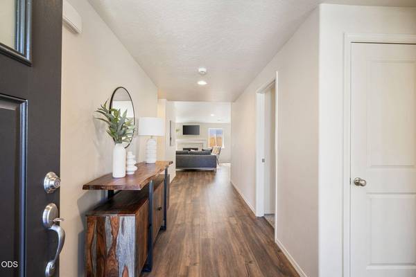 62847 Daniel RD, Bend, OR 97701