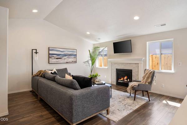 62847 Daniel RD, Bend, OR 97701