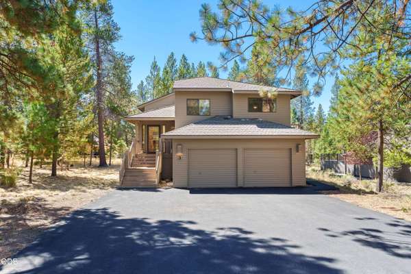 17855 Lava Butte LN, Sunriver, OR 97707
