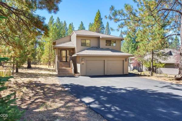 17855 Lava Butte LN, Sunriver, OR 97707