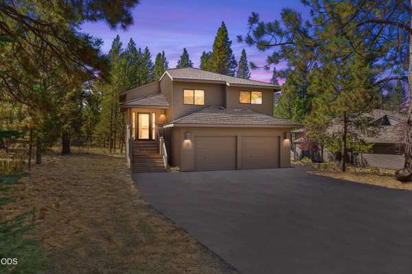 17855 Lava Butte LN, Sunriver, OR 97707