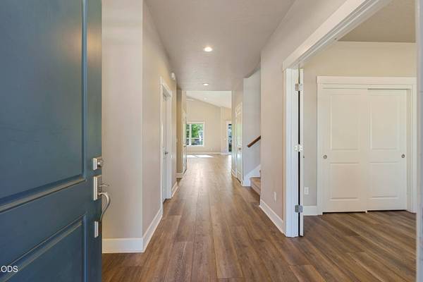 1646 Upas AVE, Redmond, OR 97756