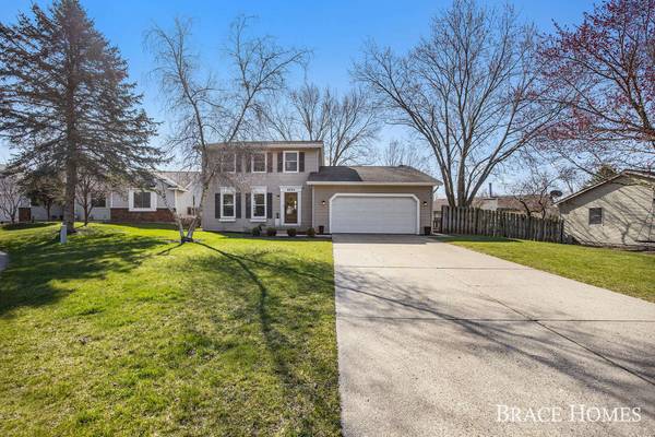 4534 Forest Lake SE Court, Grand Rapids, MI 49546