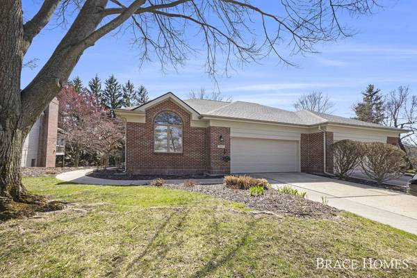 2004 S Terrace Lane, Grand Rapids, MI 49505