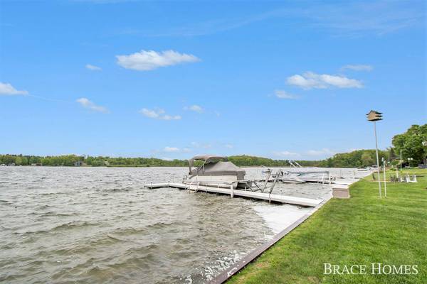 661 Dorothy Bowen Drive, Sheridan, MI 48884