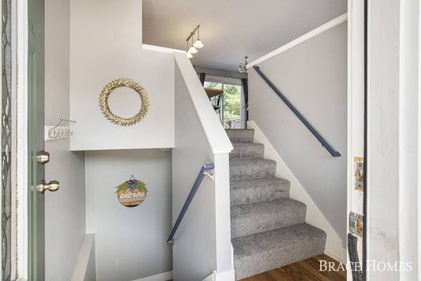 3504 Oak Valley SW Avenue, Wyoming, MI 49519